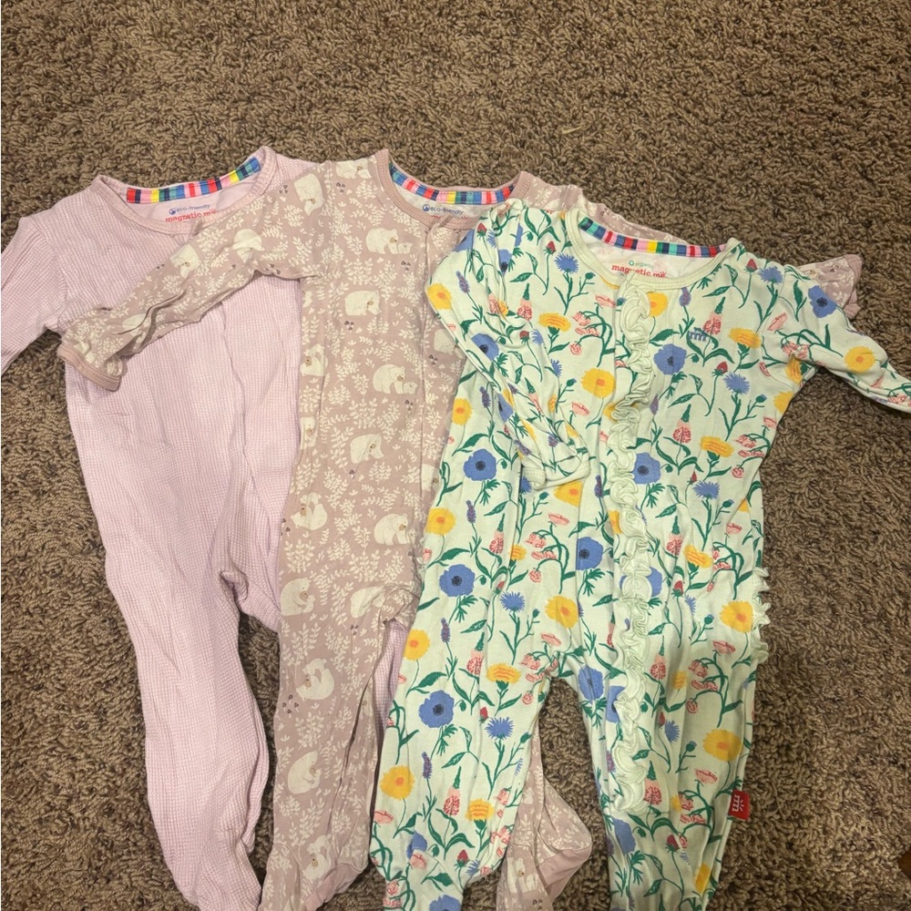 Magnetic Me Footies